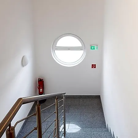 Boarding 4*